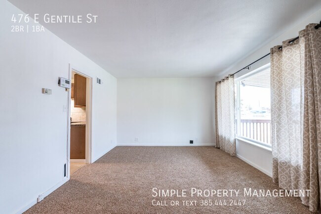 Building Photo - Single-level 2BD with large yard in Layton!