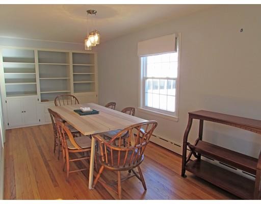 Building Photo - 11 Tobey Ln