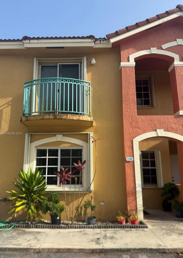 Foto principal - 7145 NW 173rd Dr