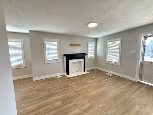 Foto del edificio - 1102 E Mt Vernon St