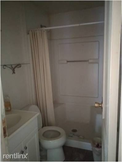 Building Photo - 2 br, 1 bath House - 922 East Mueller Ave