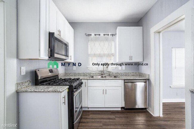 Building Photo - 2 br, 1 bath House - 1121 Lamar