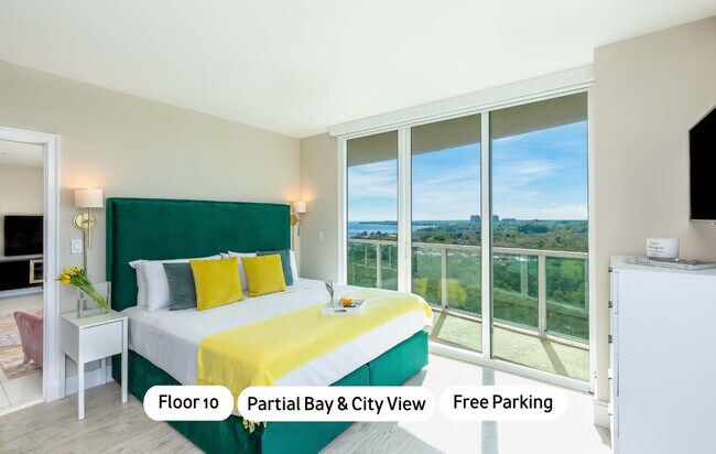 Foto del edificio - 2889 McFarlane Rd