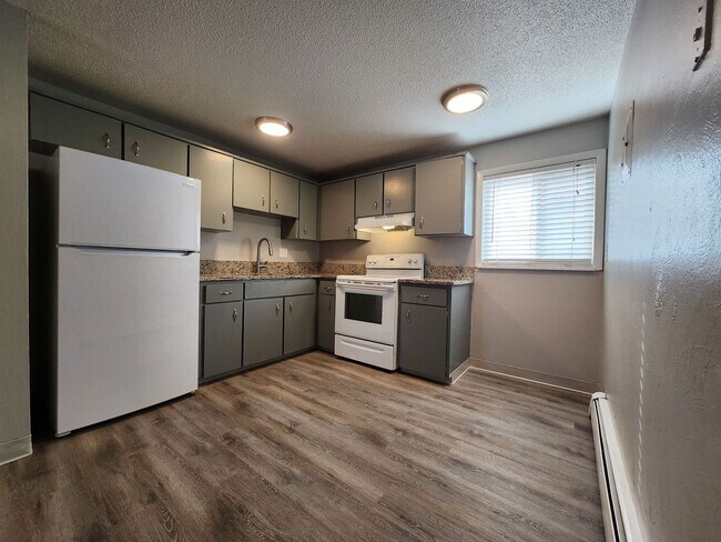 Foto del edificio - 7125 Alegre Cir