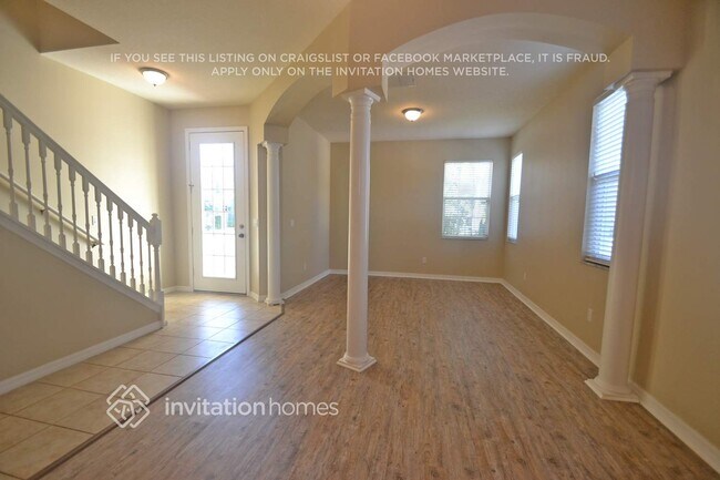 Foto del edificio - 4945 River Gem Ave
