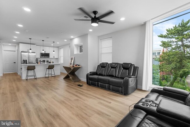 Foto del edificio - 1242 N 15th St