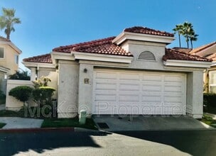 Building Photo - 18 S Cays Ct