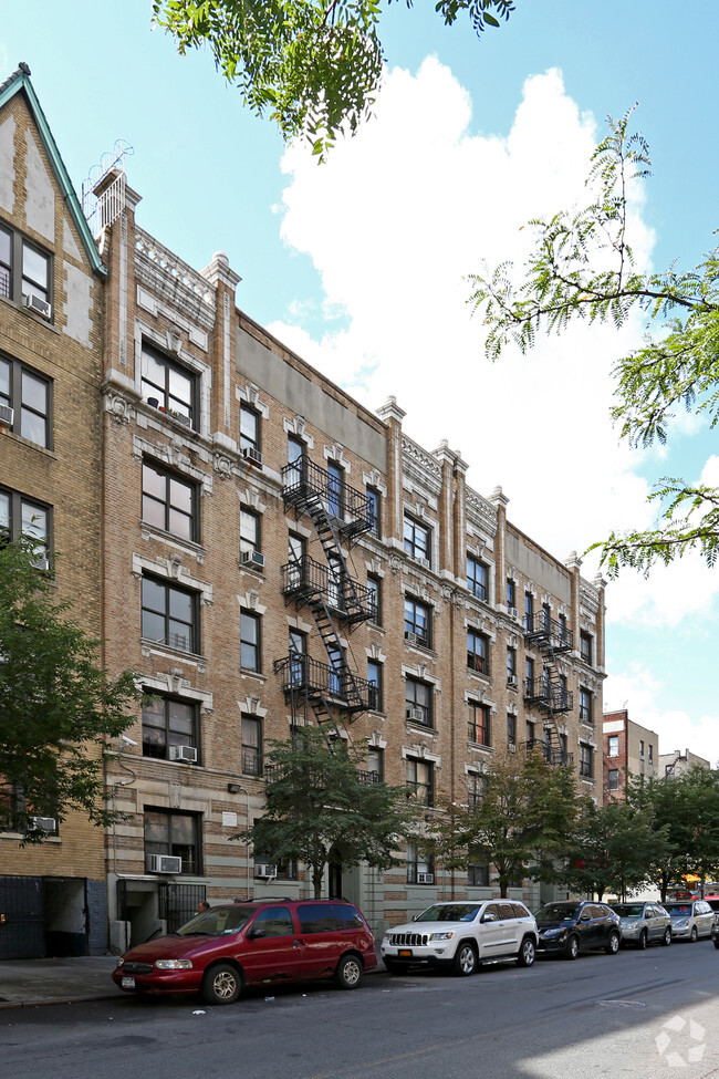 Foto del edificio - 53-55 Vermilyea Ave