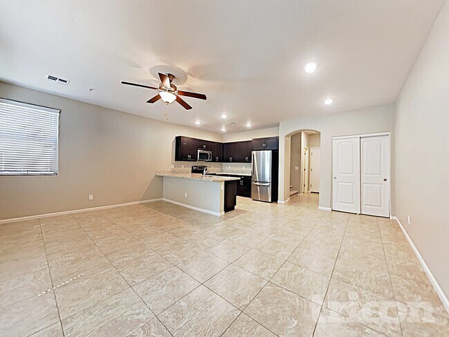 Foto del edificio - 12575 W Gentle Rain Rd