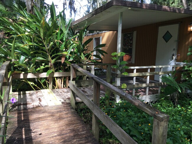 Foto del edificio - 2878 County Rd 426 E