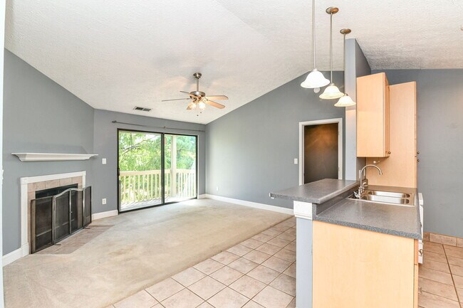Building Photo - 4341 Village Pkwy Cir W