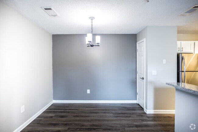 3 HAB, 2 BA - 1,200 ft² - The Westerly
