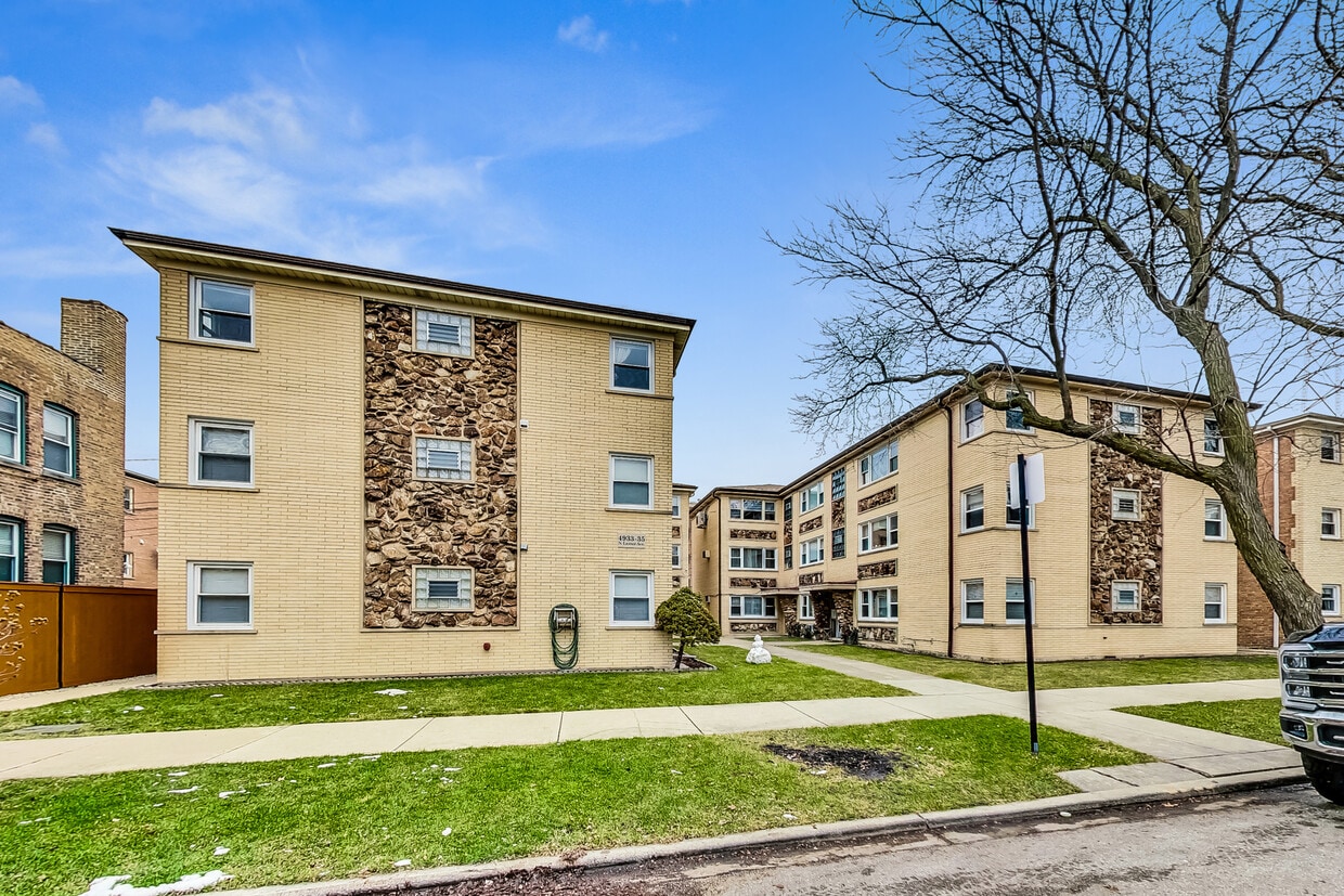 4933 N Lester Ave Unit 3W, Chicago, IL 60630 Condo for Rent in