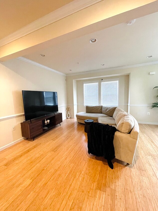 Photo - 5117 F St SE (Washington, DC)