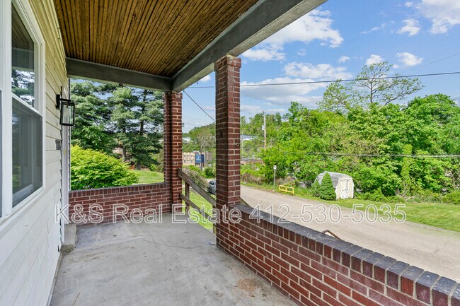 Photo - 2723 Kingwood St House