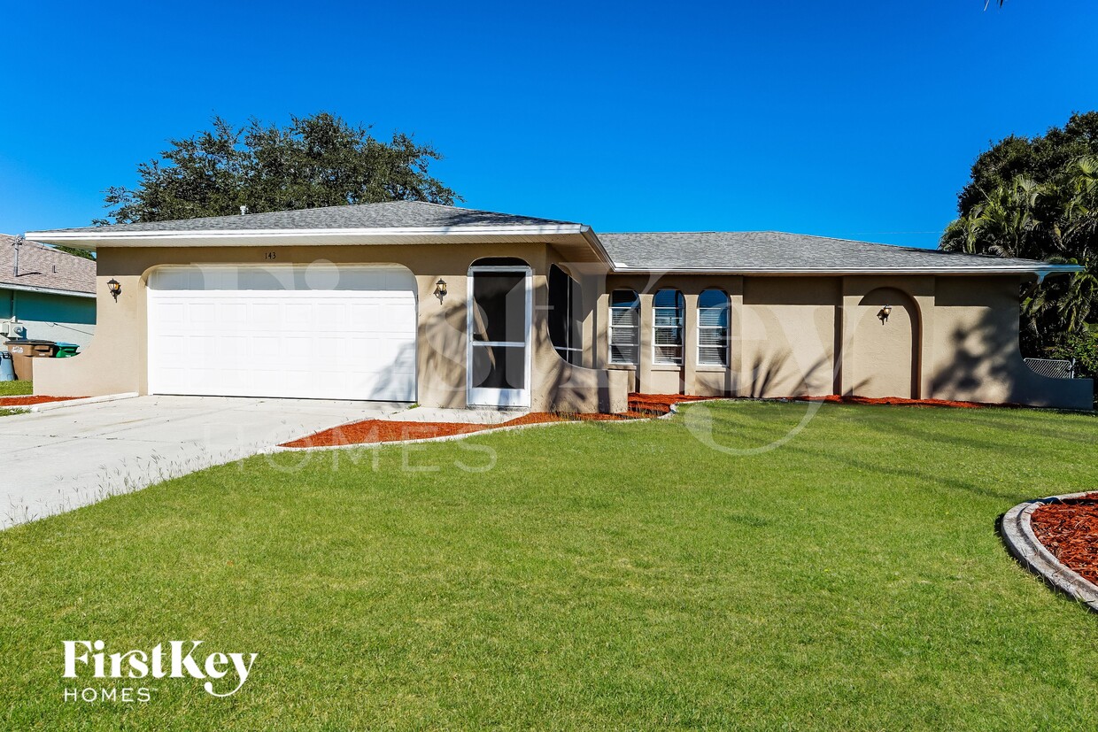 Primary Photo - 143 SE 20th St