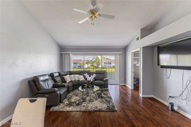 Building Photo - 420 Belina Dr