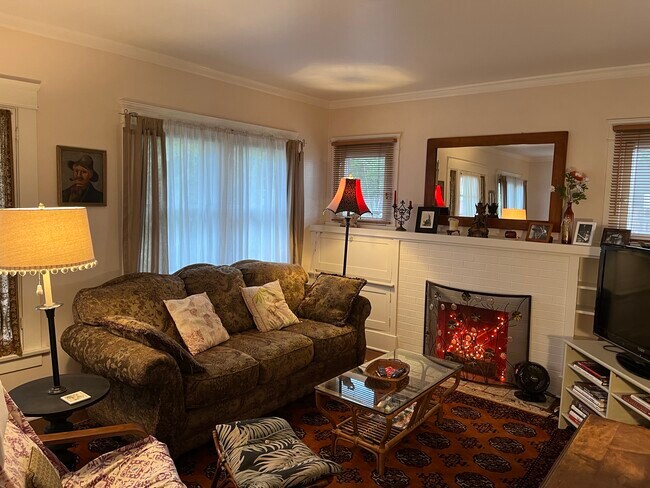 Foto del edificio - 316 E Colorado Blvd