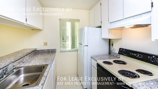 Foto del edificio - 647 Grand Ave