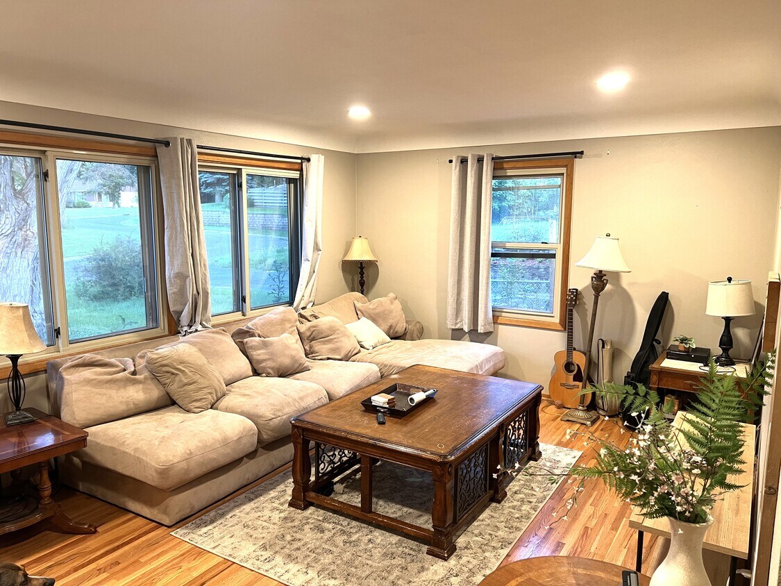 Foto principal - 2531 Germain St