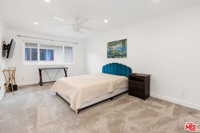 Foto del edificio - 6708 Hillpark Dr