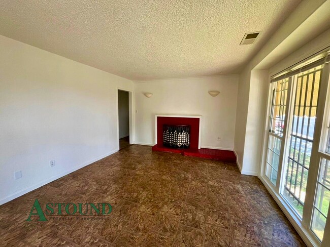 Foto del edificio - 7500 Deerwood Ave