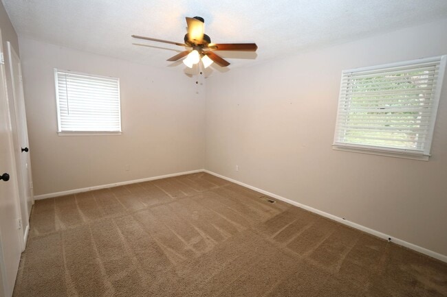 Building Photo - 1104 Kimberly Dr