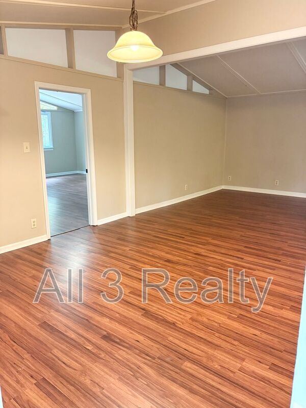 Foto del edificio - 435 Sherwood Rd