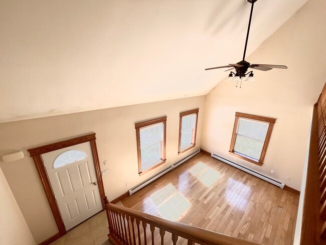 Building Photo - 9 Sergeant Ln