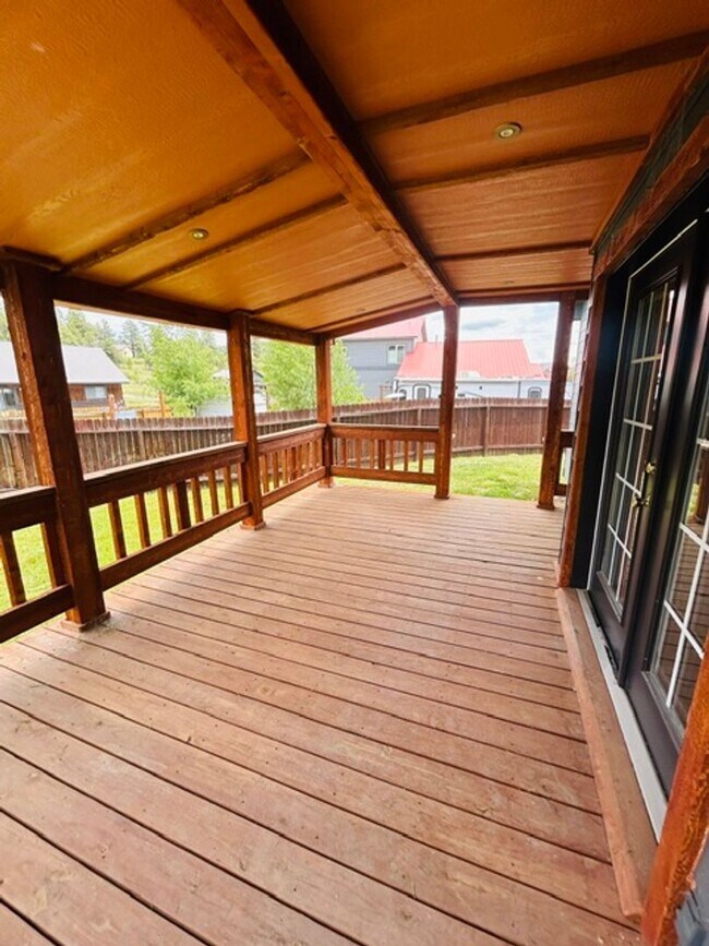 Foto del edificio - 3 Bed / 2 Bath Mountain Home for Rent – Near National Forest & Lake Hatcher