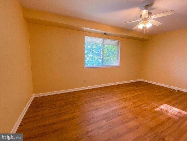 Building Photo - 200 Cork Ln
