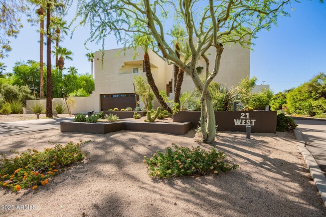 Building Photo - 21 W Pasadena Ave