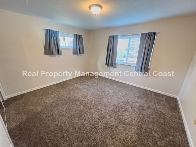 Building Photo - LEASE PENDING- Nice Home in Los Osos - 3 B...