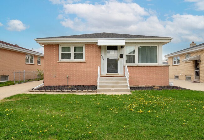 Foto del edificio - 4909 N Orange Ave