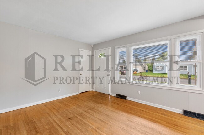 Foto del edificio - 2328 W Crawford St