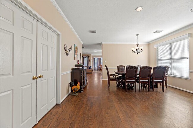 Foto del edificio - 16507 Cypress Brook Ct