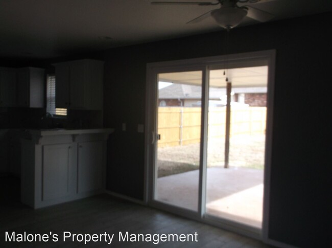 Building Photo - 3 br, 1.5 bath House - 4312 Spiva Dr