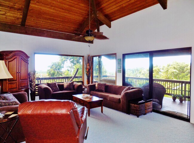 Foto del edificio - 170 Forest Ridge Way