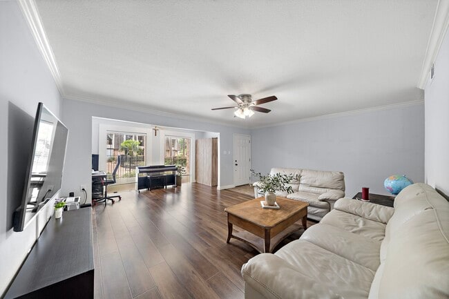 Building Photo - 12633 Memorial Dr