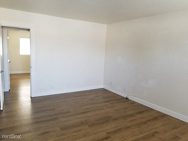 Foto del edificio - 318 E Louise St