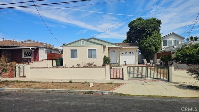 Foto del edificio - 1064 W 31st St