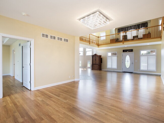 Building Photo - 3N480 Fair Oaks Rd