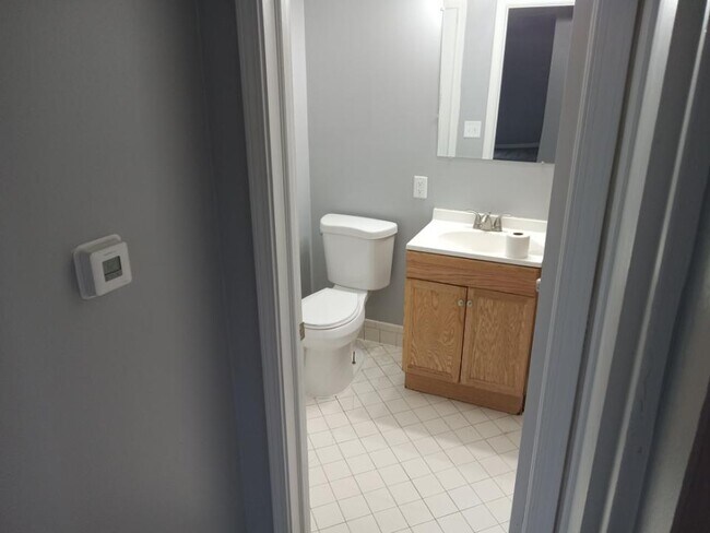 Building Photo - 4131 Eastridge Dr