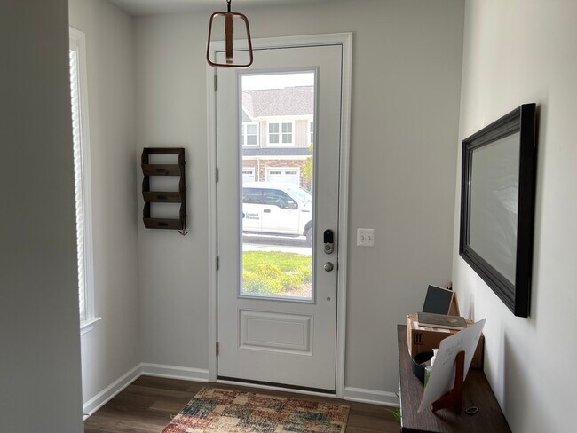Foto del edificio - 9236 St. Charles Cir