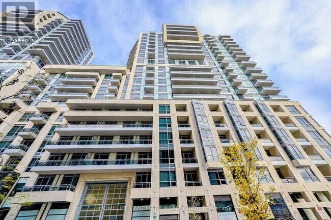 Photo du bâtiment - 9205 Yonge St