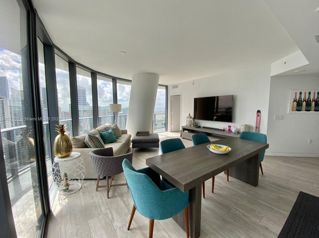 Foto del edificio - 55 SW 9th St