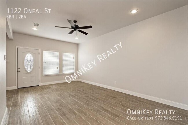 Building Photo - 1122 Oneal St