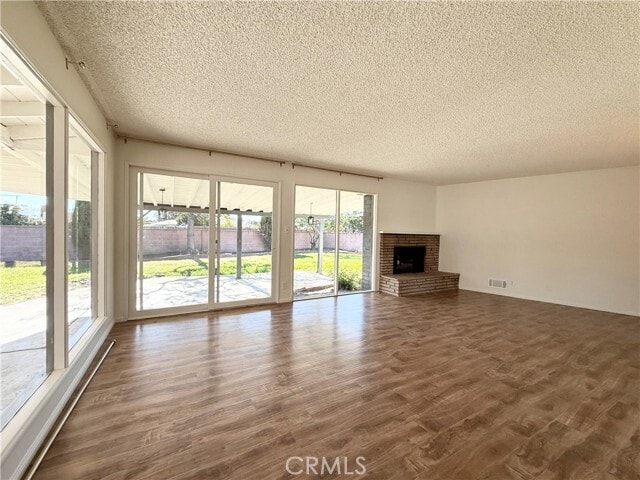 Foto del edificio - 9822 Joyzelle Dr