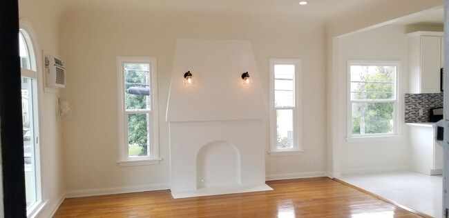 Foto del edificio - 403 N Ogden Dr