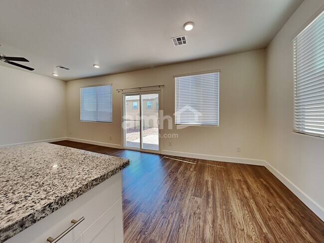 Foto del edificio - 72 Cabaletta Ln